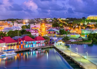 
<h3>Antigua and Barbuda Drafts Laws to ‘Implement’ Bitcoin</h3>

Published by Apr 29, 2017 by Kevin Helms  

Source:<br>
<a href="https://news.bitcoin.com/antigua-and-barbuda-drafts-laws-to-implement-bitcoin/">https://news.bitcoin.com/antigua-and-barb...</a>