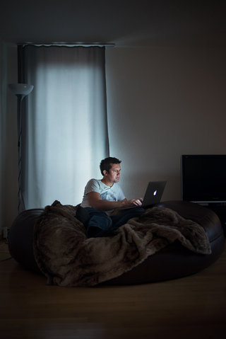 <h2>A Bitcoin Believer’s Crisis of Faith</h2>
<p>published by By Nathaniel Popper on 
Jan. 14, 2016
</p>
<p>Mike Hearn, a British computer programmer, holed up in his two-bedroom apartment in Zurich over several days and nights last week, writing a cri de coeur.
<br><br>
Two years ago, Mr. Hearn quit a cushy programming job at Google’s Swiss headquarters to devote himself full time to what was his great passion: the virtual currency Bitcoin. He was one of a handful of developers around the world dedicated to maintaining the basic software that governs both the creation of new Bitcoins and the network on which the financial transactions take place. </p>
<p>
Source:<br>
<a href="https://www.nytimes.com/2016/01/17/business/dealbook/the-bitcoin-believer-who-gave-up.html" target="_blank">https://www.nytimes.com</a>
</p>